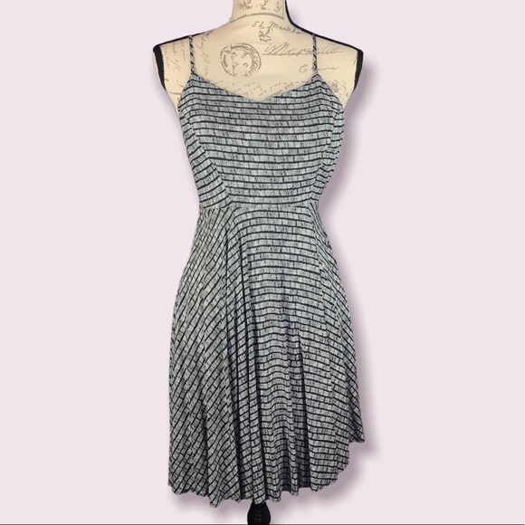 Old Navy, Mini Dress, Size XS - Picture 3 of 13